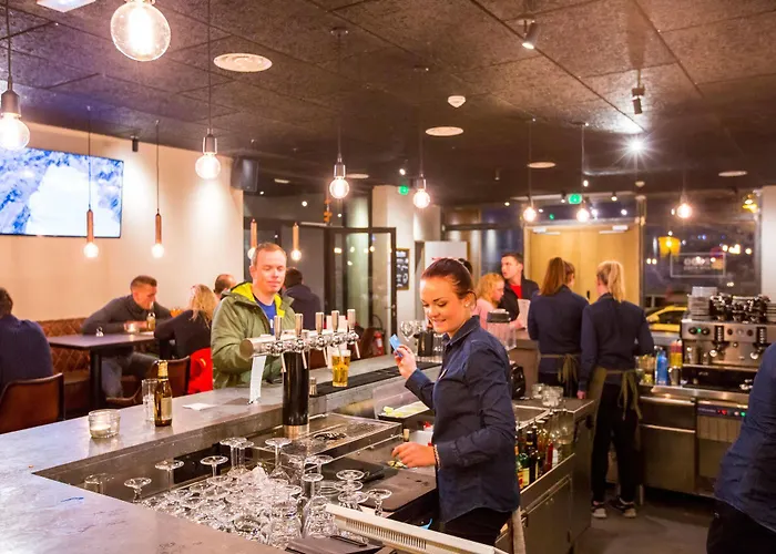 Langley 2100 Hotel 3*