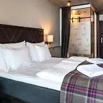 Langley 2100 Hotel 3*
