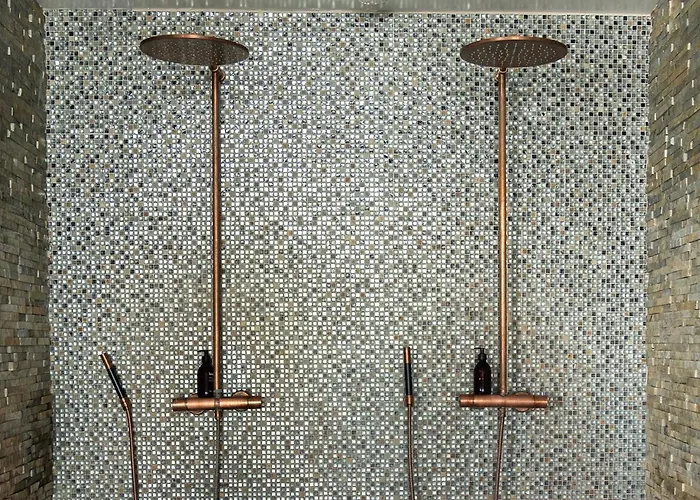 Langley 2100 Szálloda 3*