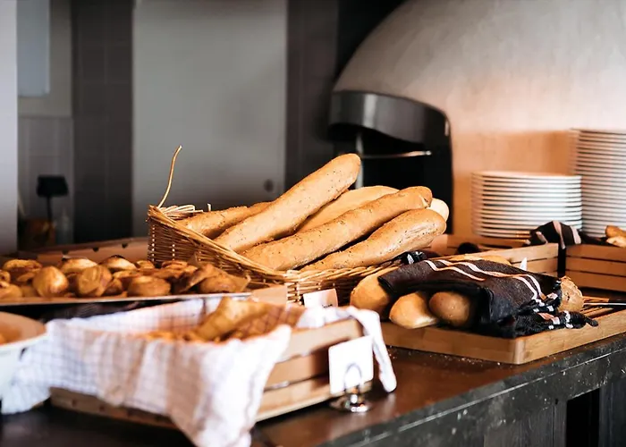 Szálloda Langley 2100