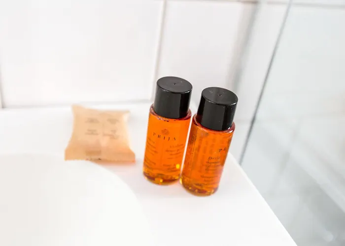 Szálloda Langley 2100