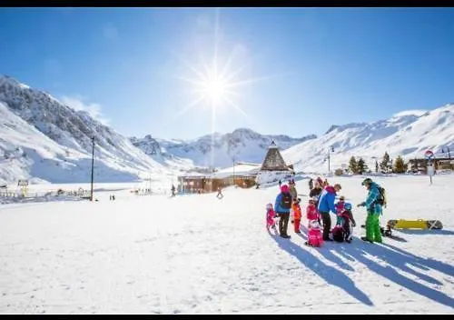 Langley 2100 3* Tignes