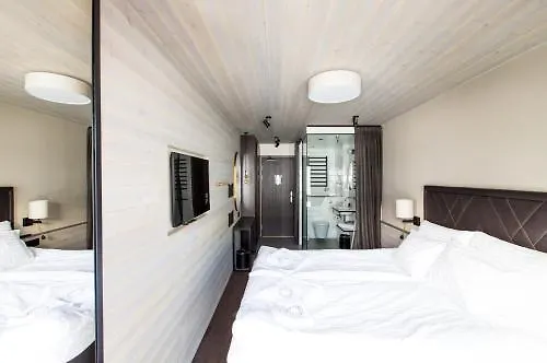 Hotel Langley 2100
